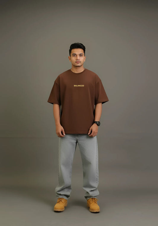 Balanced - Oversized T-shirt - Coffee