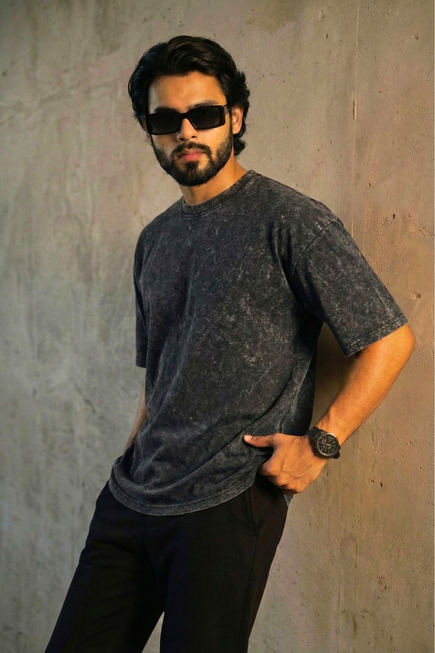 Solid Drop Shoulder T-shirt - Black Acid Wash