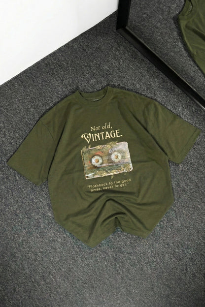 Not Old, VINTAGE - Olive Oversized Tshirt